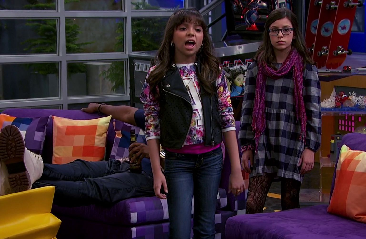 Фото - : 1537x1003 / 179 Кб