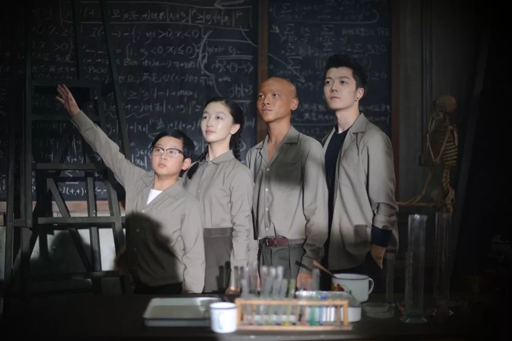 Фото - : 1000x667 / 132 Кб