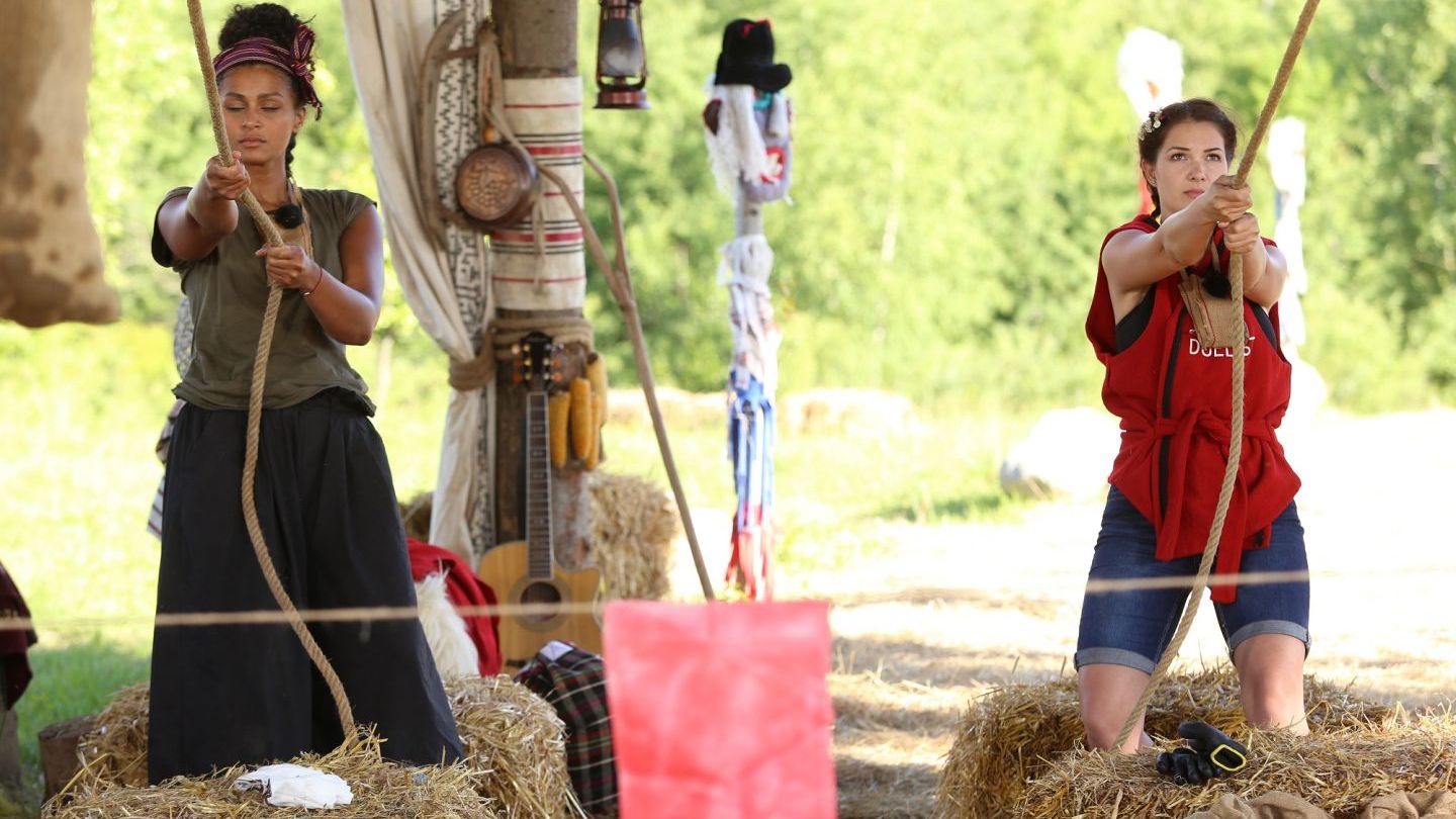 Фото - : 1440x810 / 169 Кб