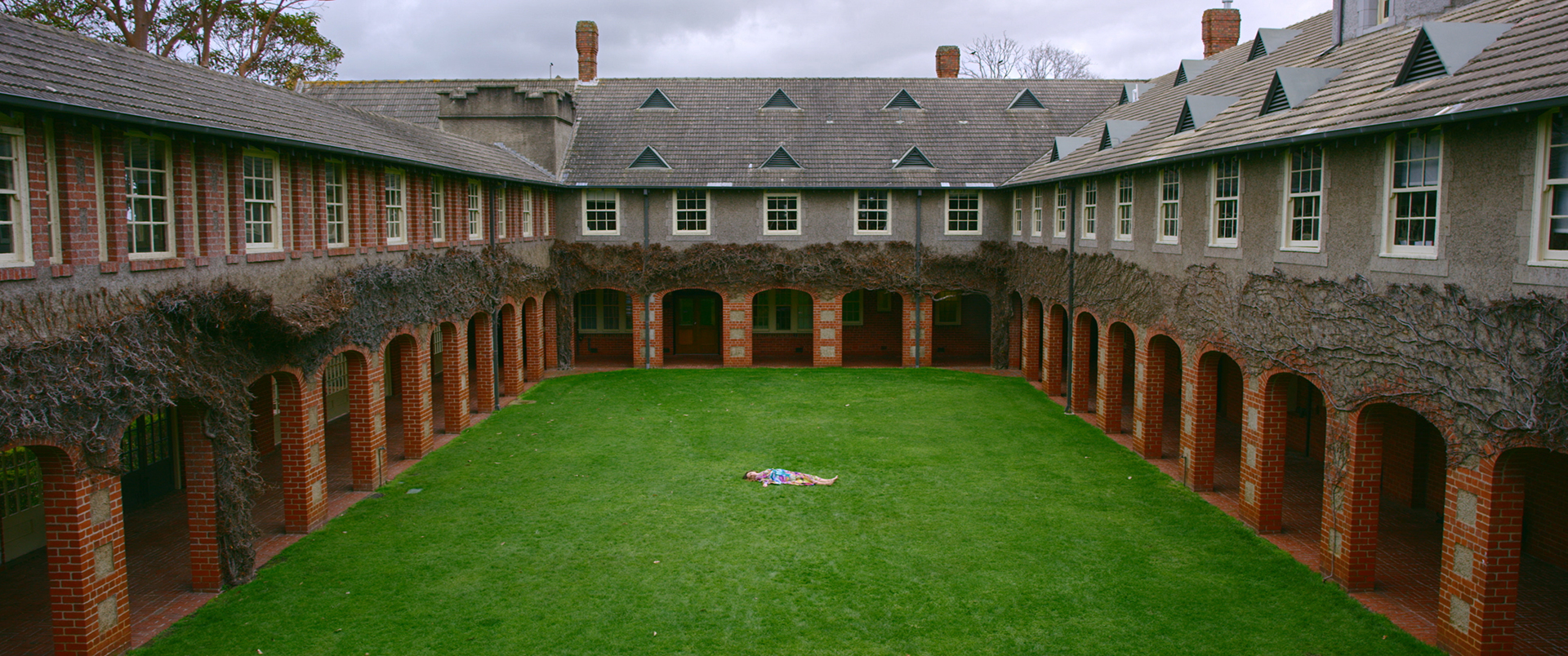 Фото - : 1920x804 / 1620 Кб