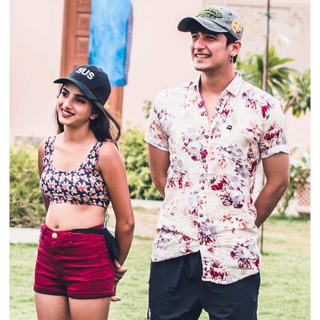 Фото - : 1024x1024 / 126 Кб