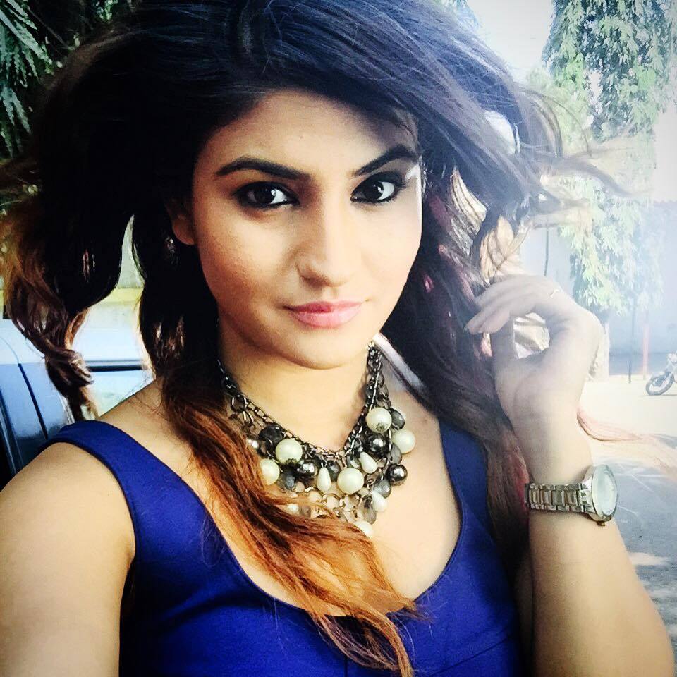 Фото - : 960x960 / 119 Кб