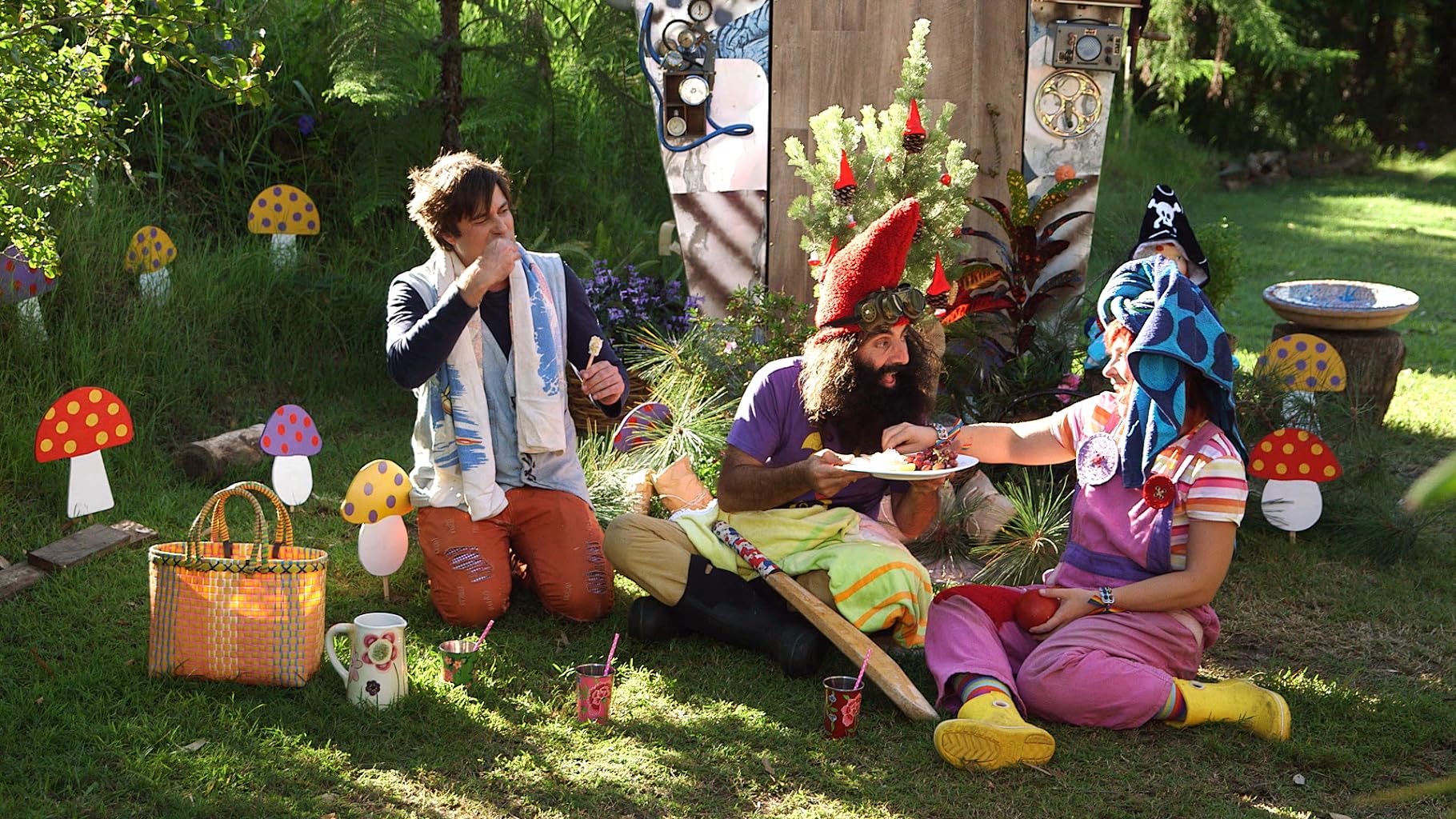 Фото - : 1820x1024 / 382 Кб