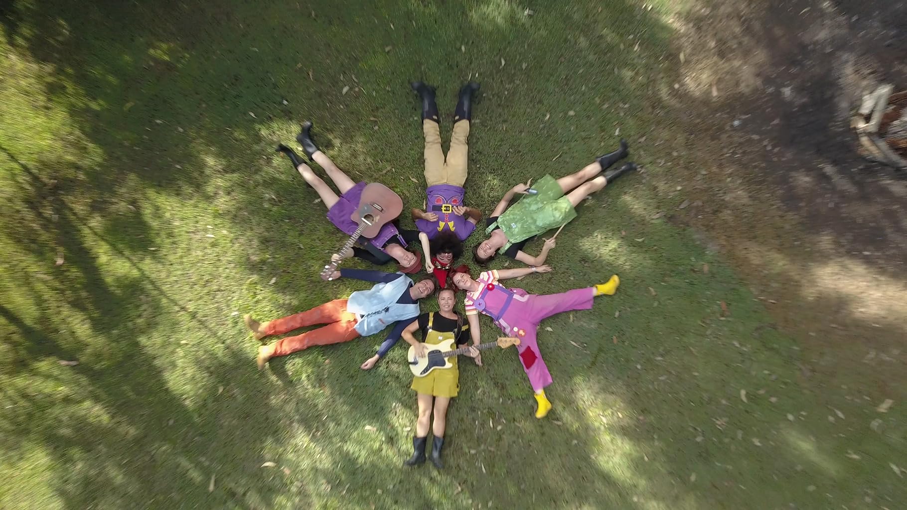 Фото - : 1820x1024 / 272 Кб