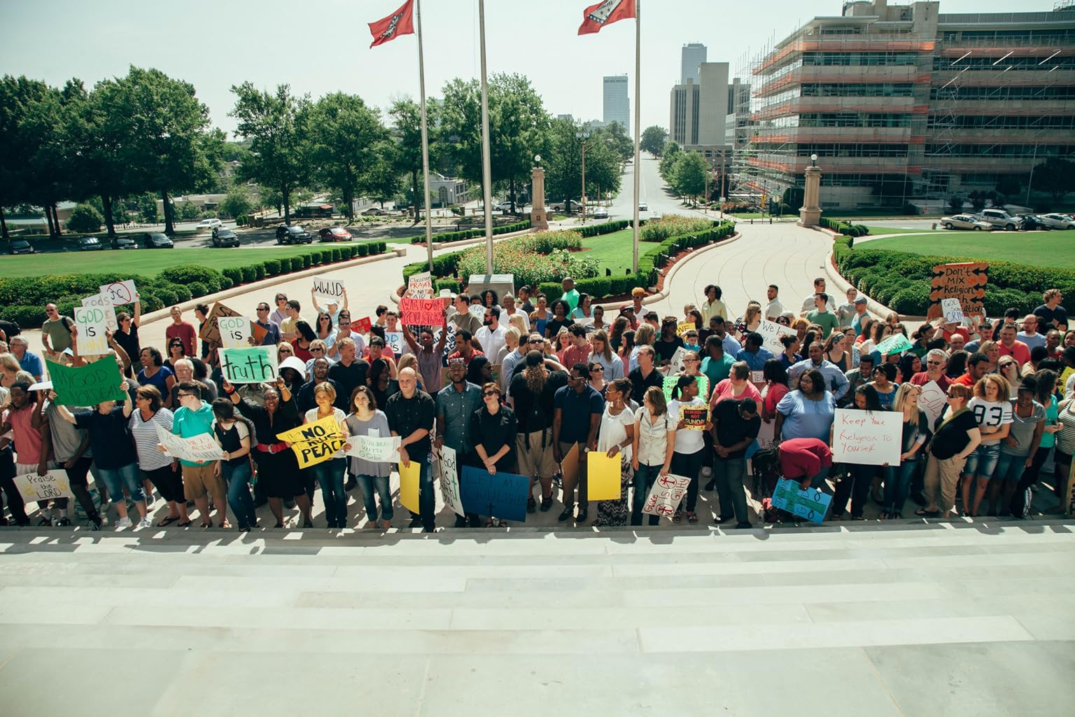 Фото - Бог не умер 2: 1536x1024 / 255 Кб