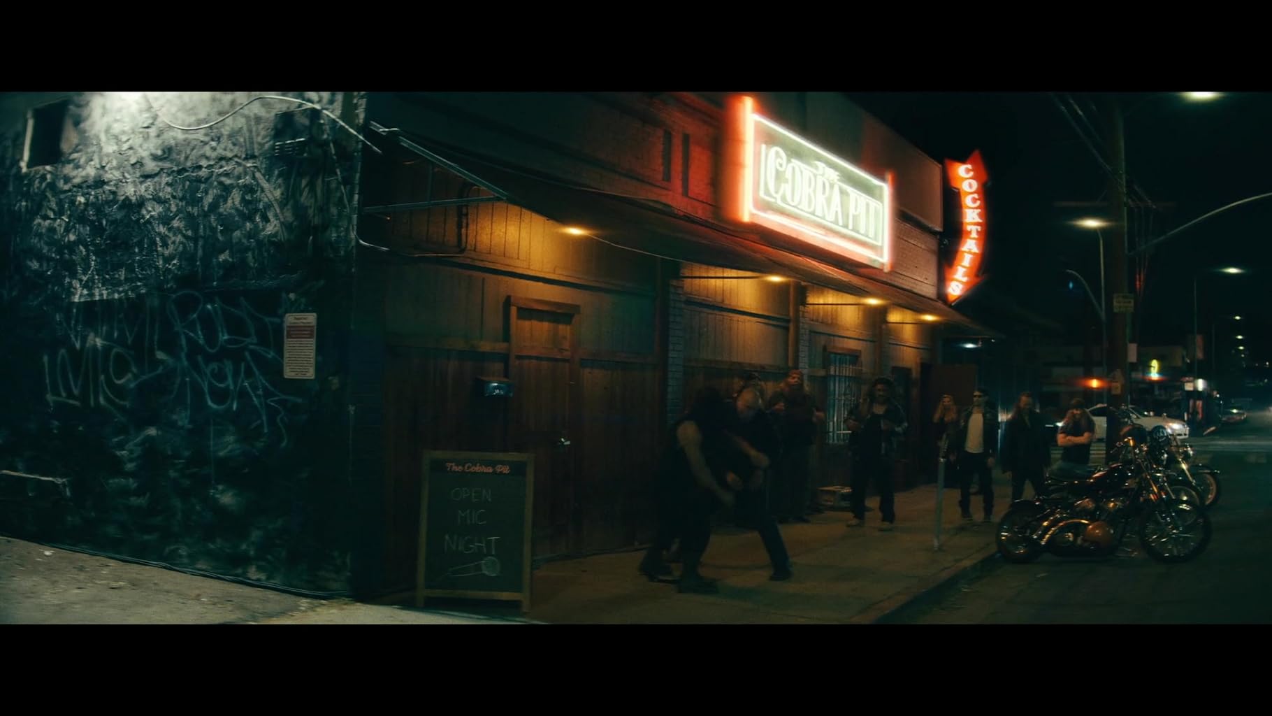 Фото - Странный Эл: 1820x1024 / 107 Кб