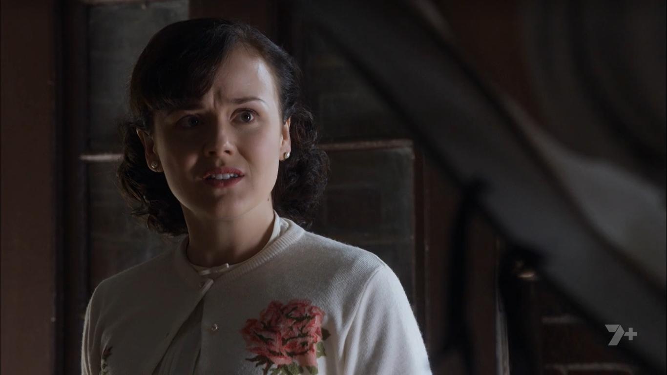 Фото - : 1366x768 / 51 Кб