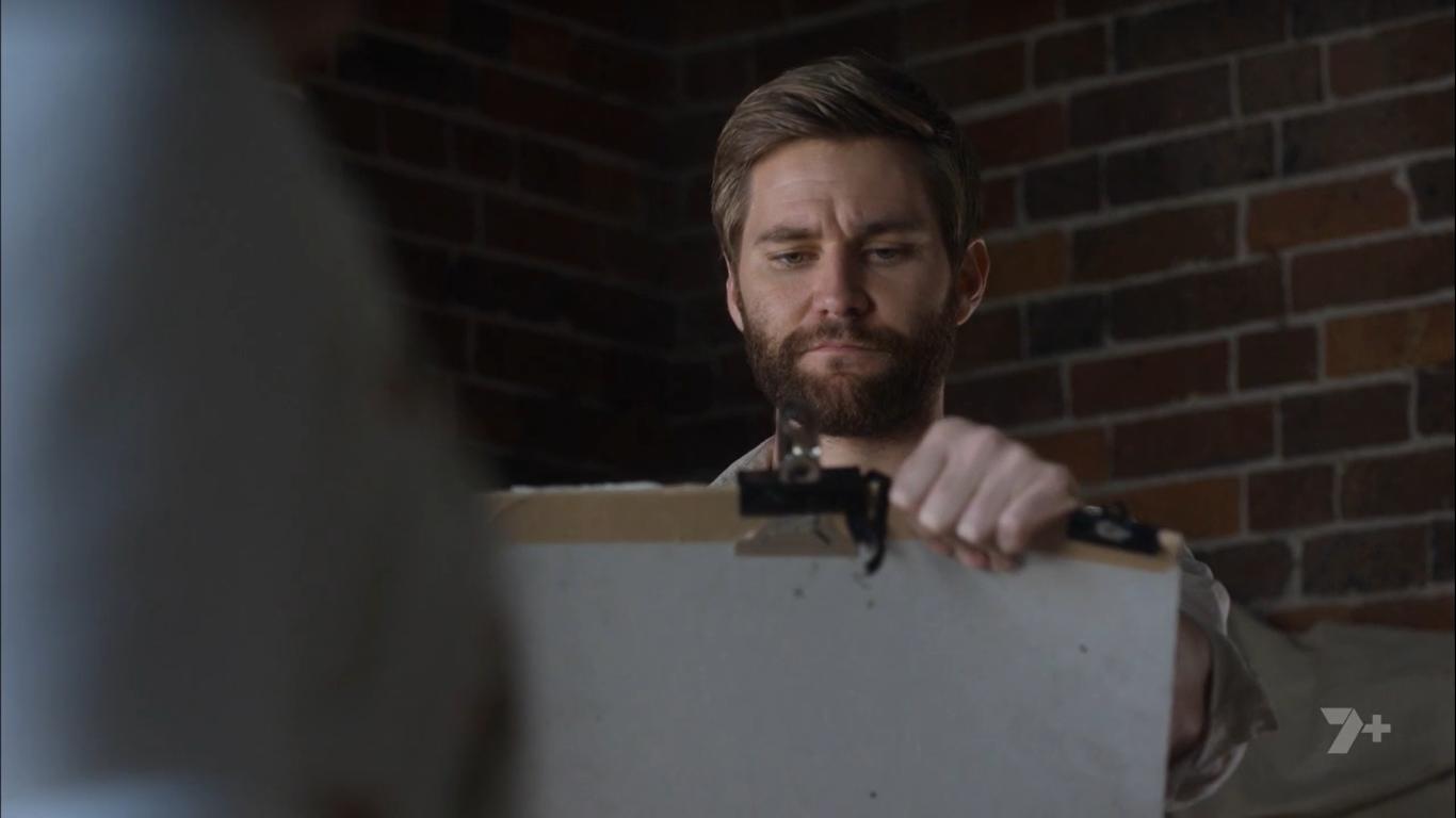 Фото - : 1366x768 / 41 Кб