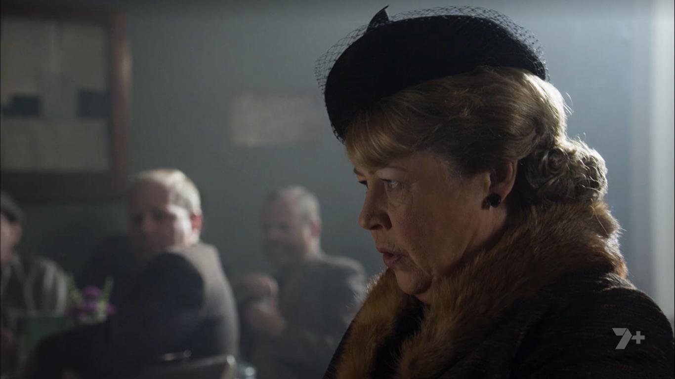 Фото - : 1366x768 / 53 Кб