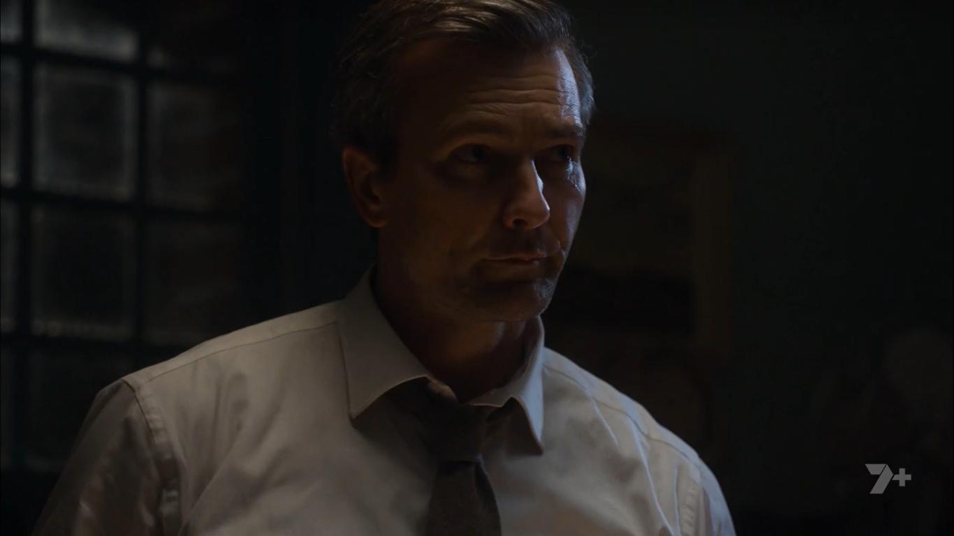 Фото - : 1366x768 / 35 Кб