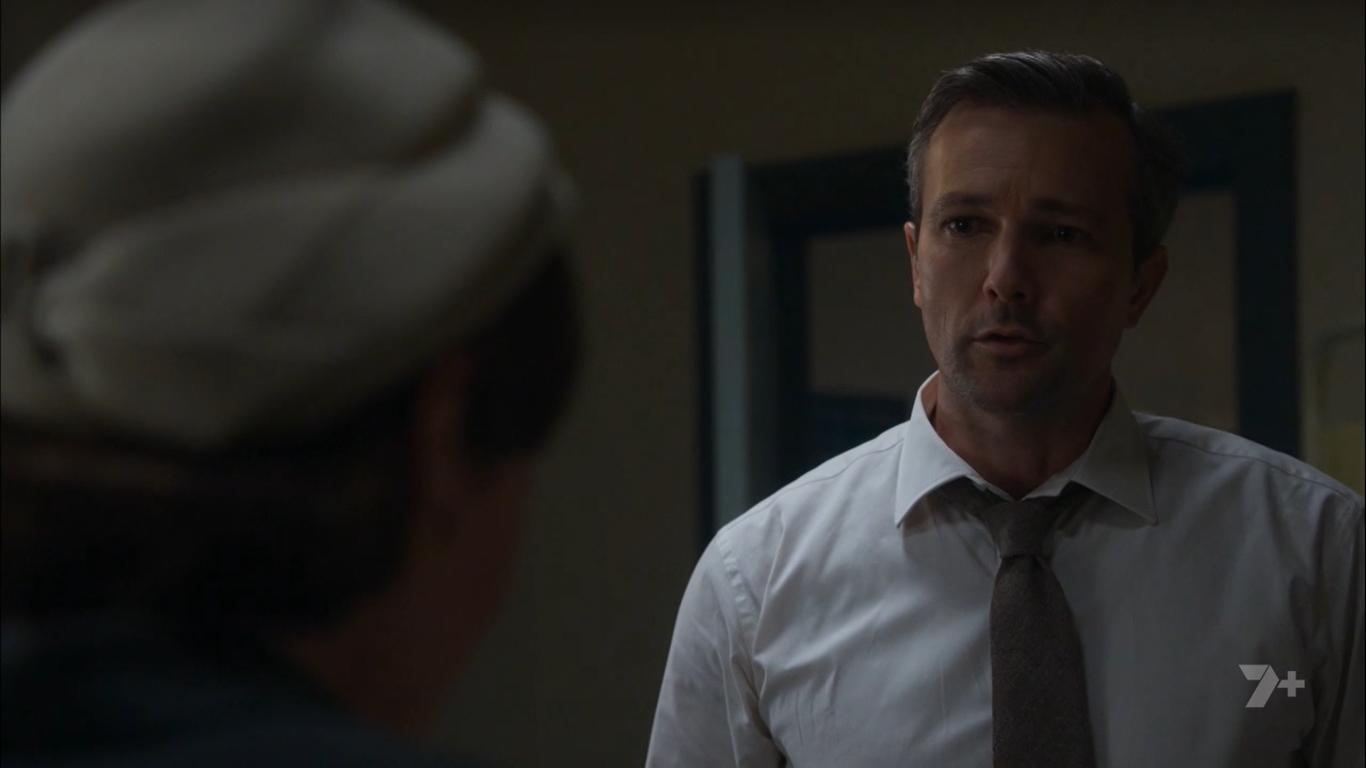 Фото - : 1366x768 / 37 Кб