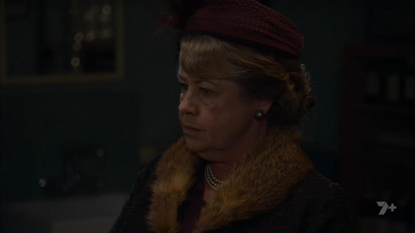 Фото - : 1366x768 / 36 Кб