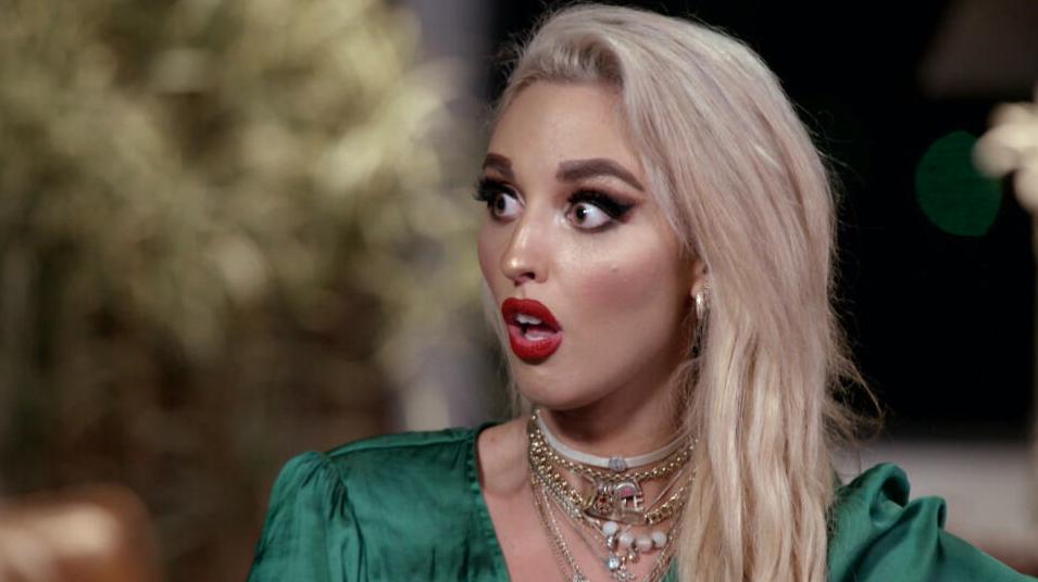 Фото - : 955x536 / 42 Кб