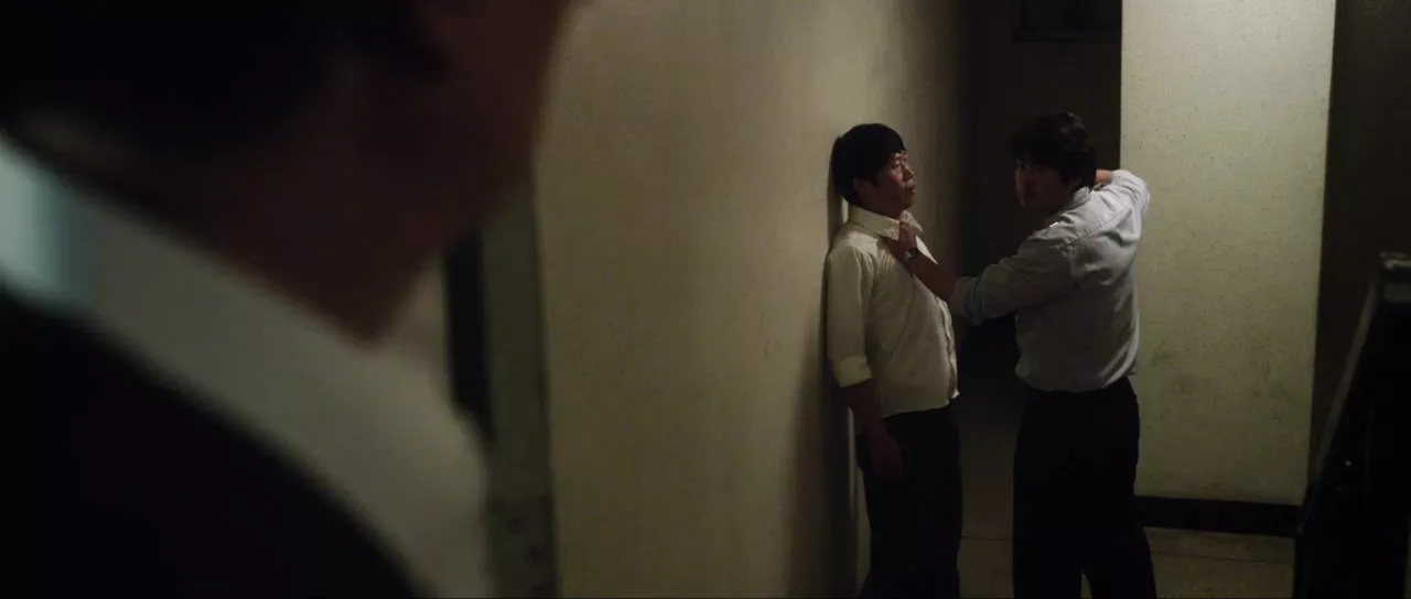 Фото - : 1280x544 / 74 Кб