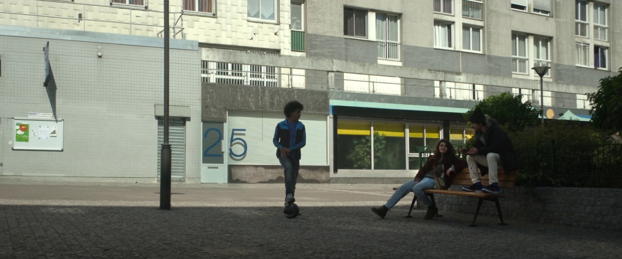 Фото - : 1280x534 / 270 Кб