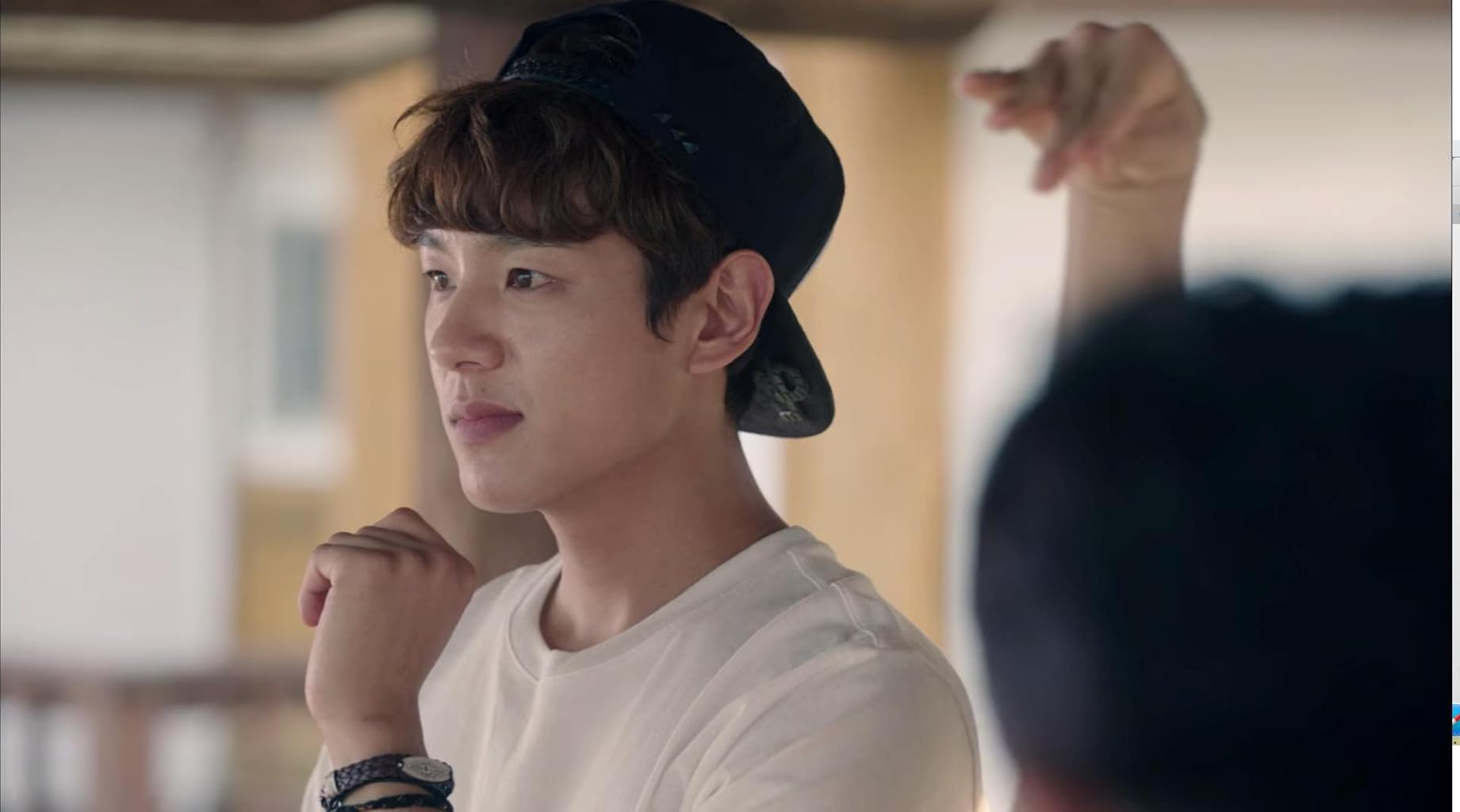 Фото - : 1841x1024 / 74 Кб