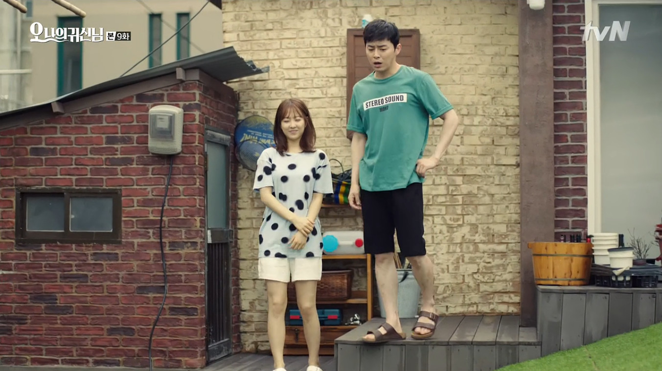 Фото - : 1353x760 / 240 Кб