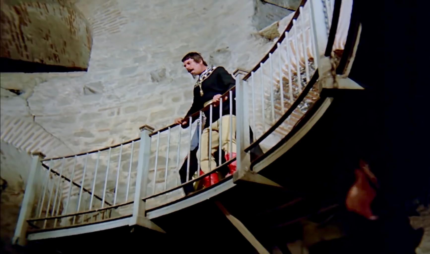 Фото - : 1734x1024 / 104 Кб