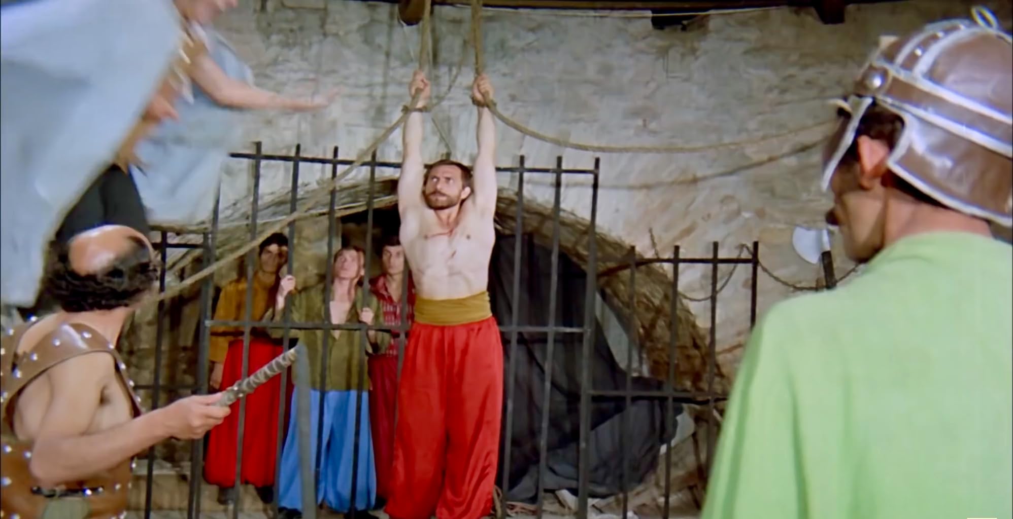 Фото - : 1996x1024 / 139 Кб