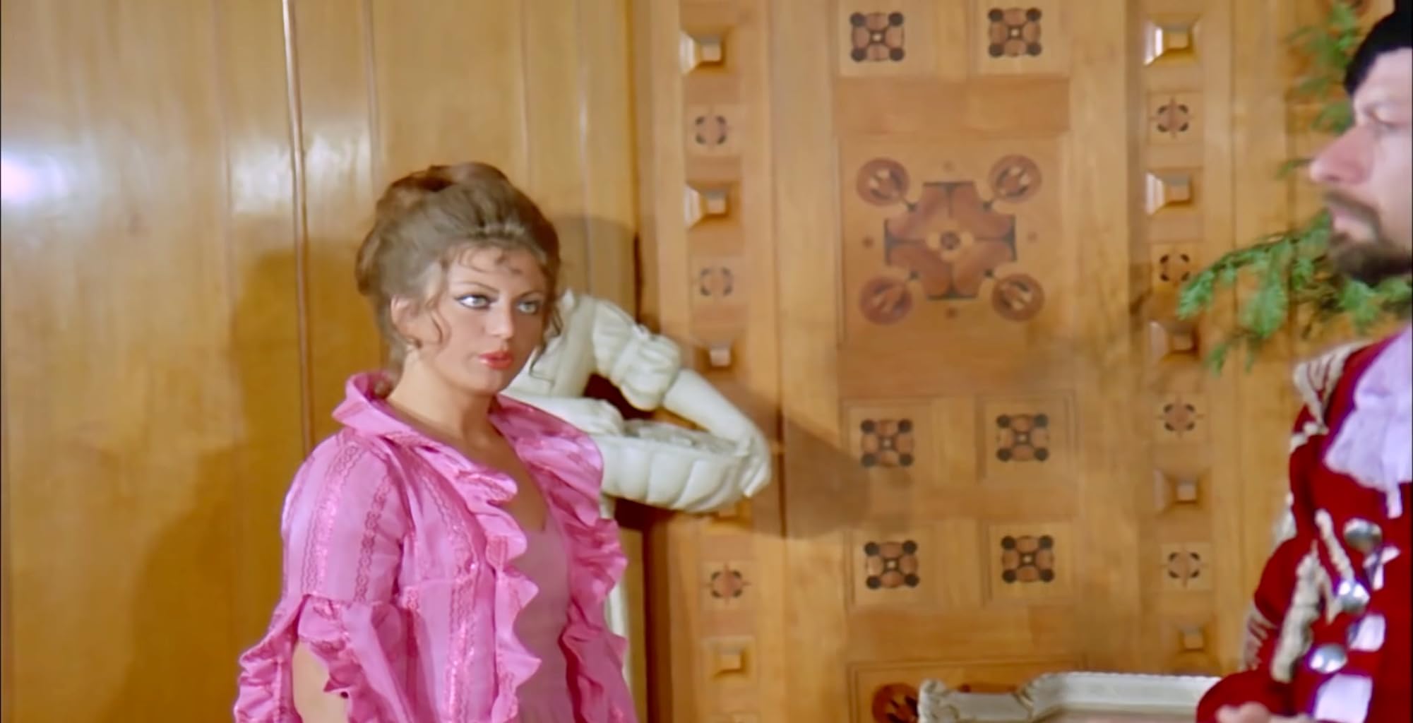 Фото - : 2001x1024 / 113 Кб