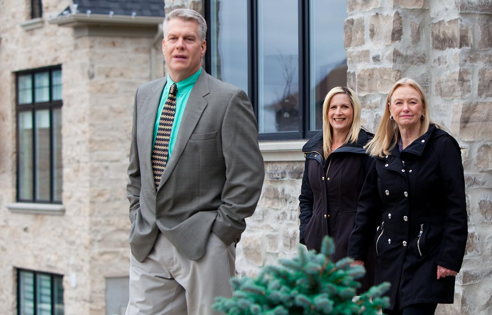 Фото - : 1595x1024 / 149 Кб