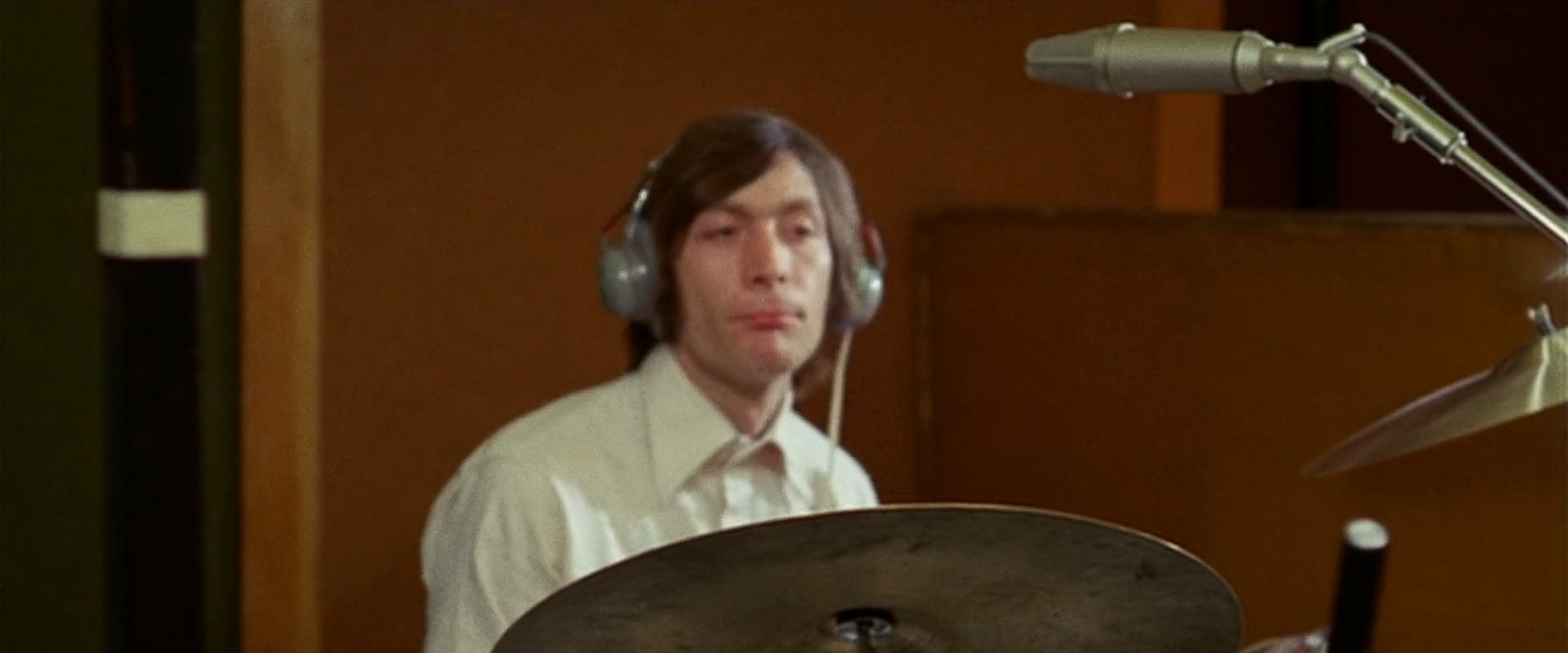 Фото - : 1920x800 / 201 Кб