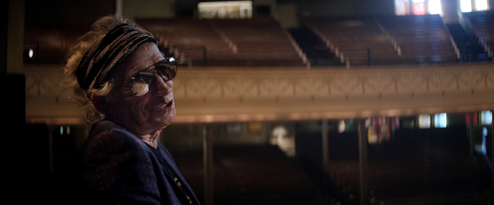 Фото - : 1920x800 / 182 Кб