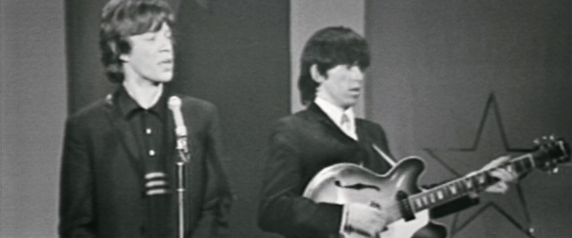 Фото - : 1920x800 / 197 Кб