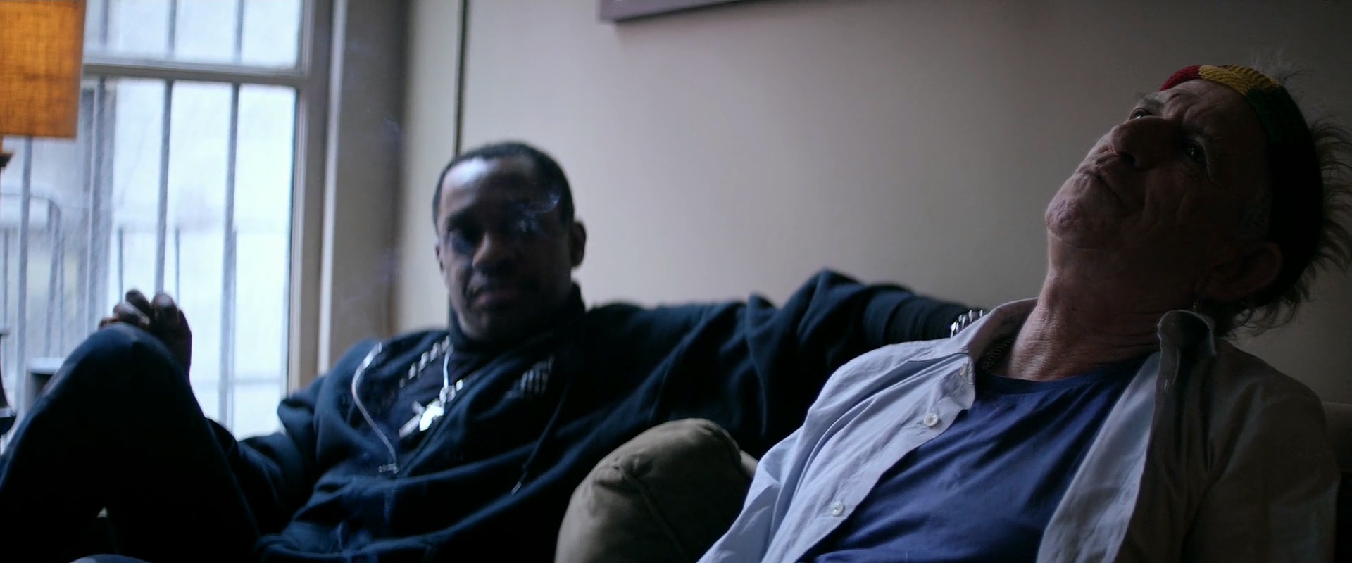 Фото - : 1920x800 / 250 Кб