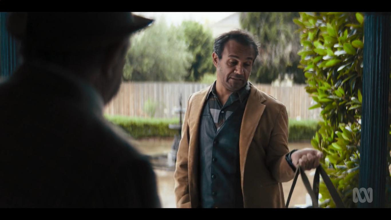 Фото - : 1366x768 / 74 Кб