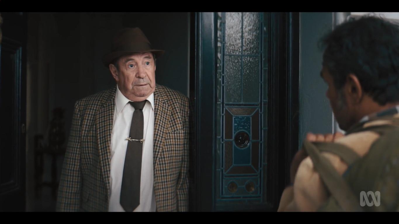 Фото - : 1366x768 / 69 Кб