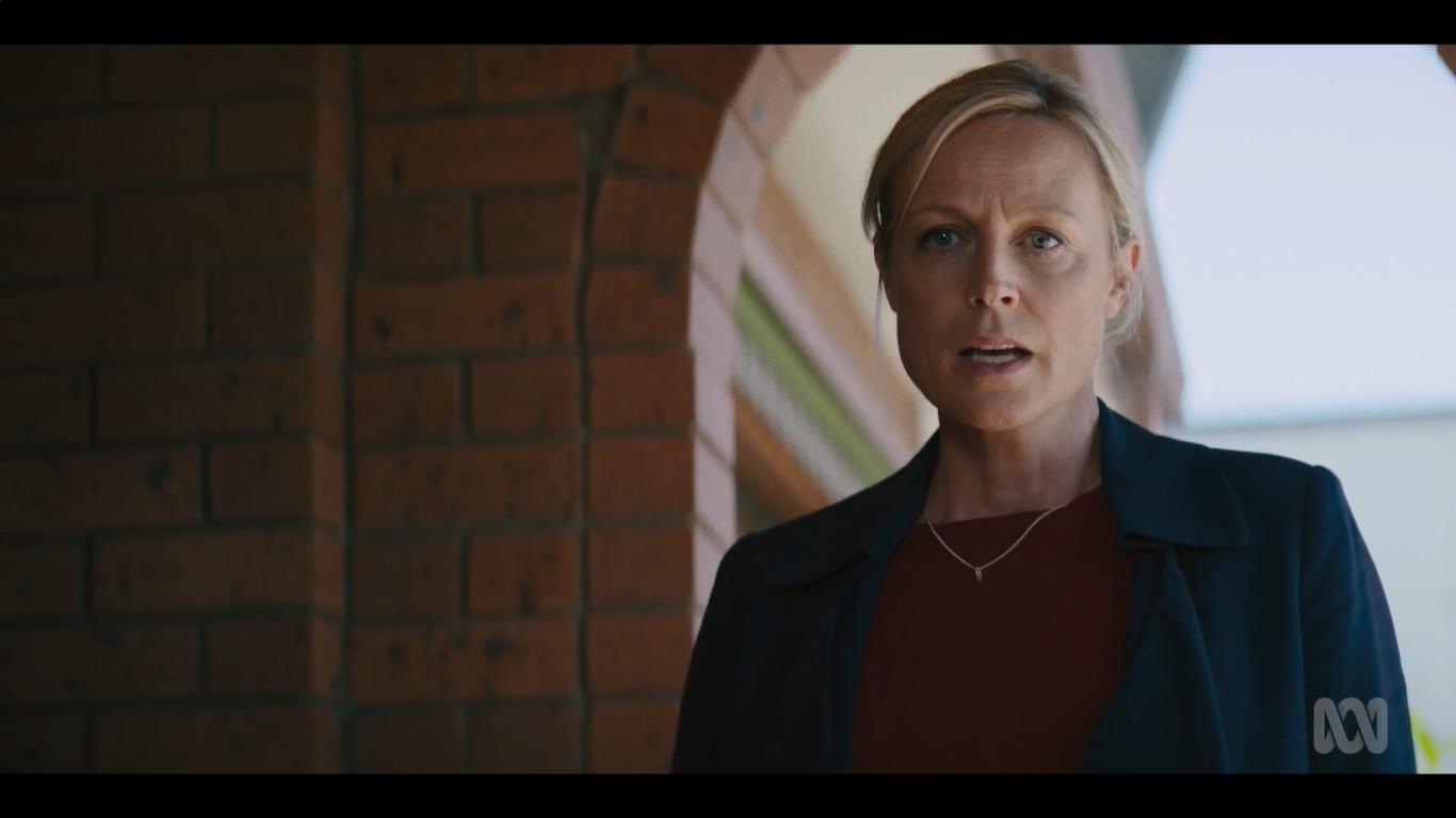 Фото - : 1366x768 / 42 Кб