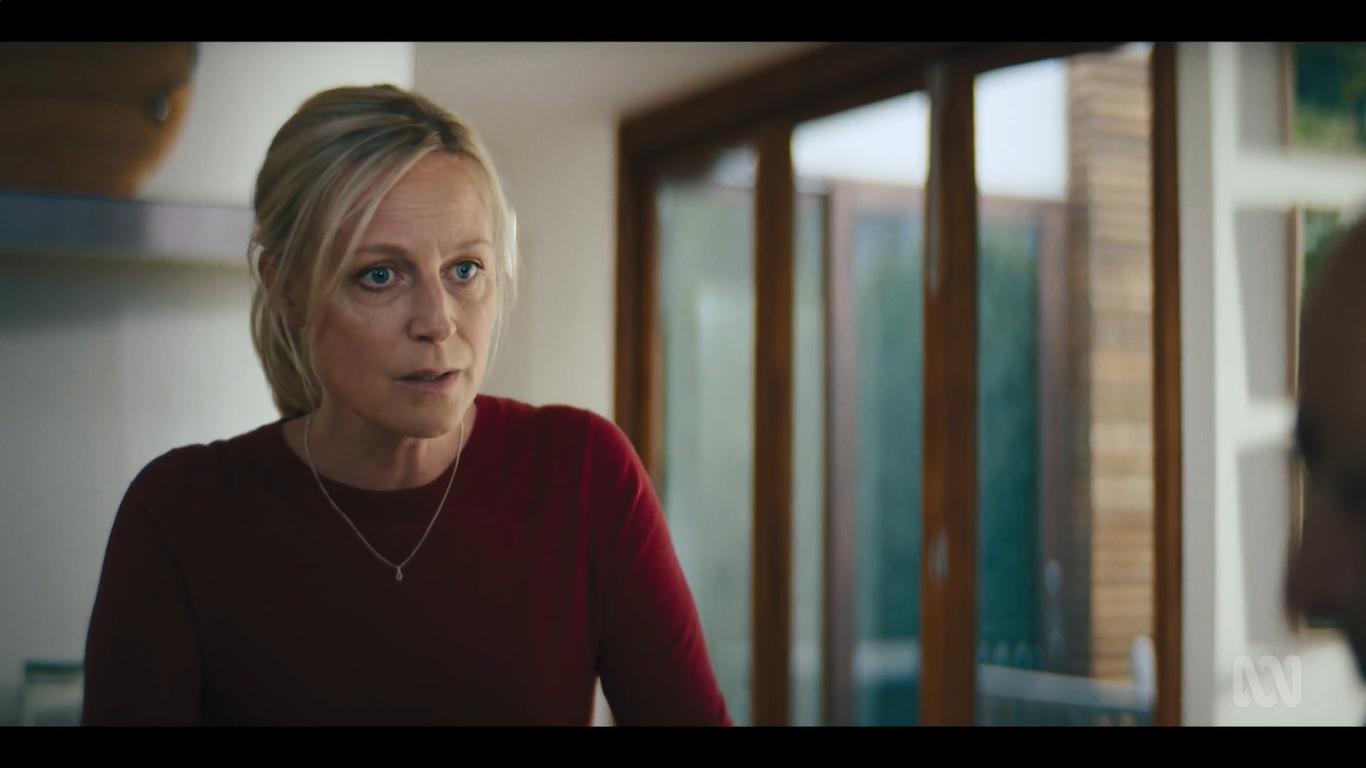 Фото - : 1366x768 / 54 Кб