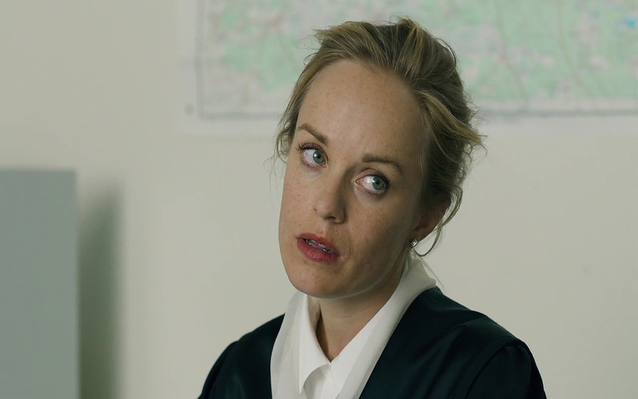 Фото - : 1280x800 / 407 Кб