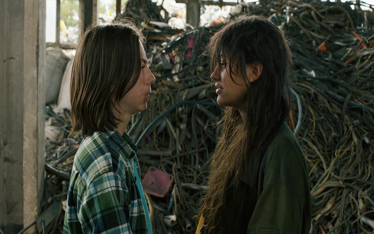 Фото - : 1280x800 / 746 Кб