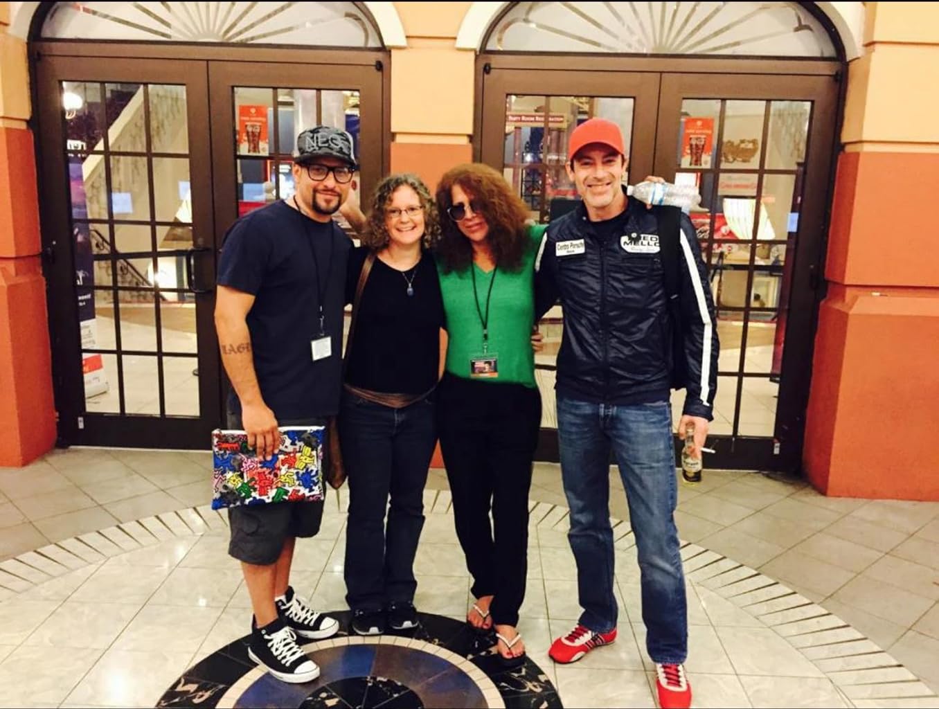 Фото - : 1356x1024 / 149 Кб