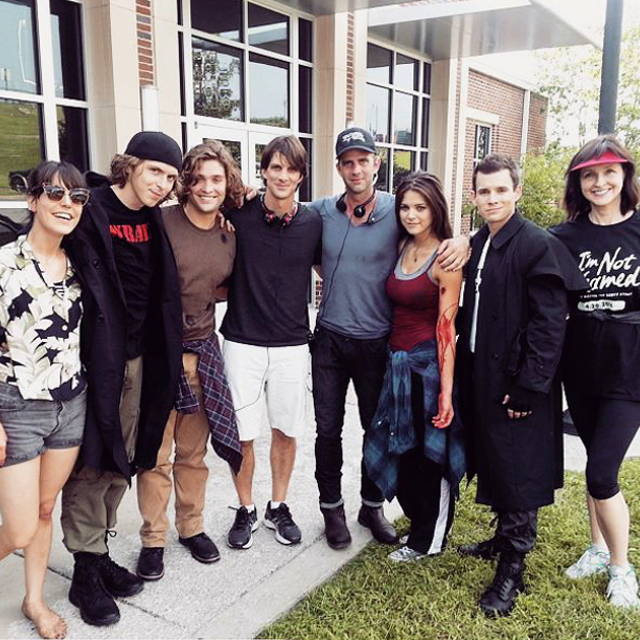 Фото - : 640x640 / 448 Кб