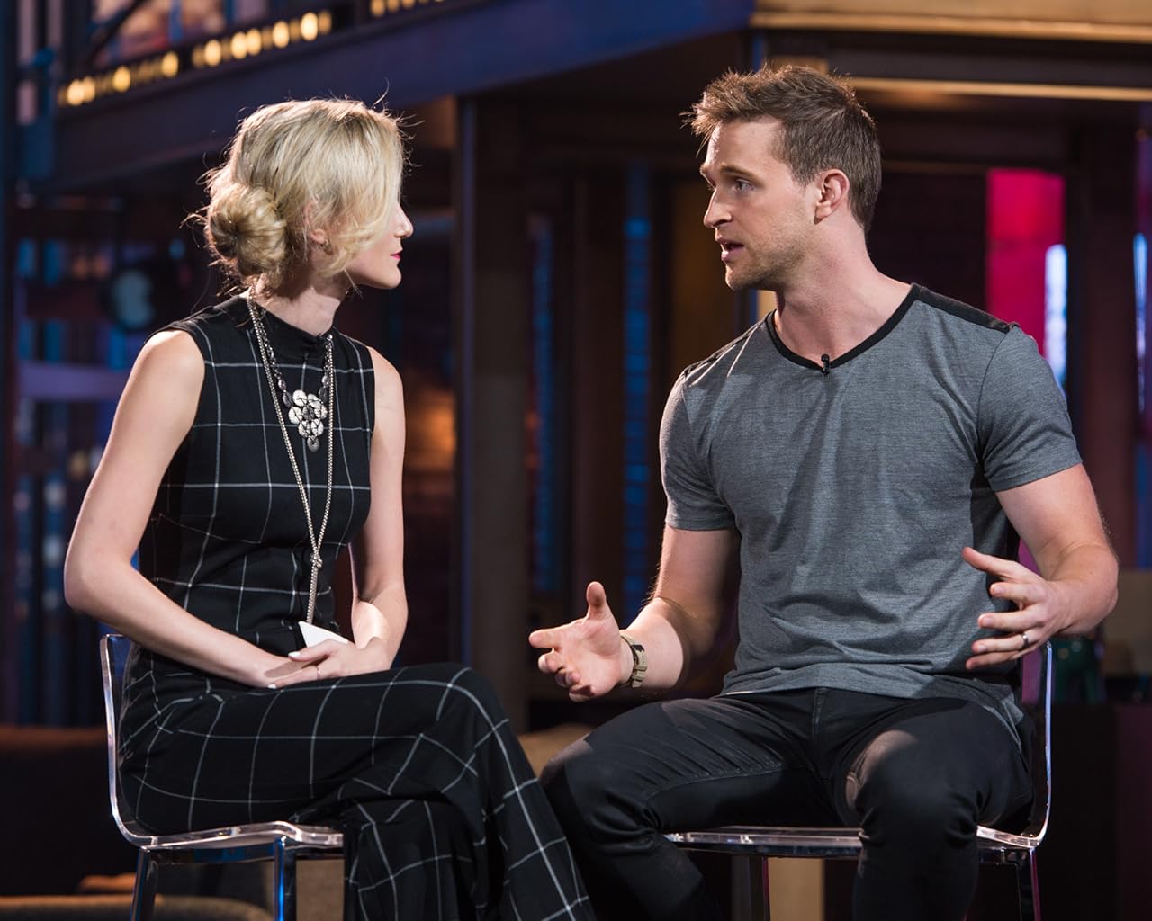 Фото - : 1280x1024 / 122 Кб