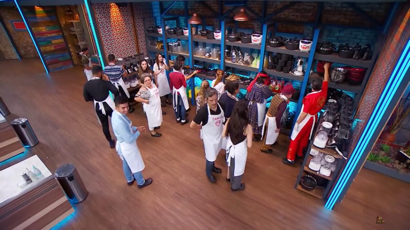 Фото - : 1334x750 / 133 Кб