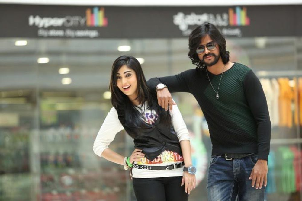 Фото - : 1000x666 / 68 Кб