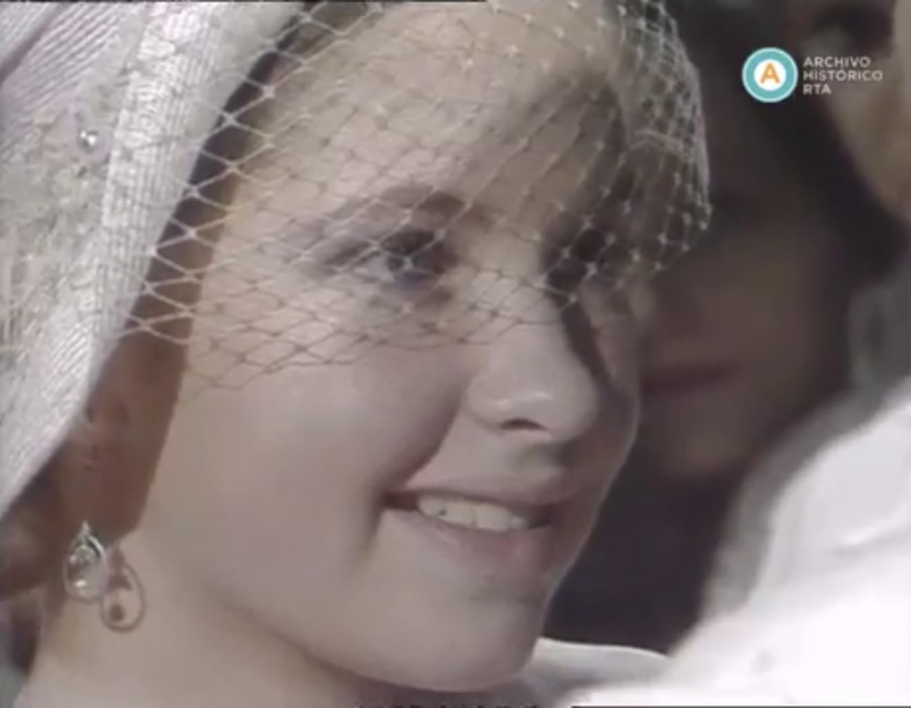 Фото - : 1318x1024 / 60 Кб