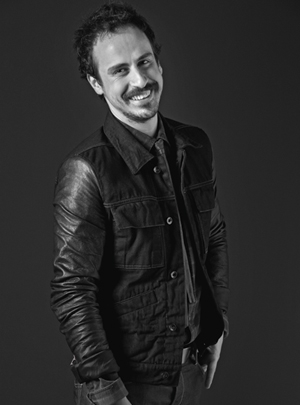 Фото - : 300x405 / 50 Кб