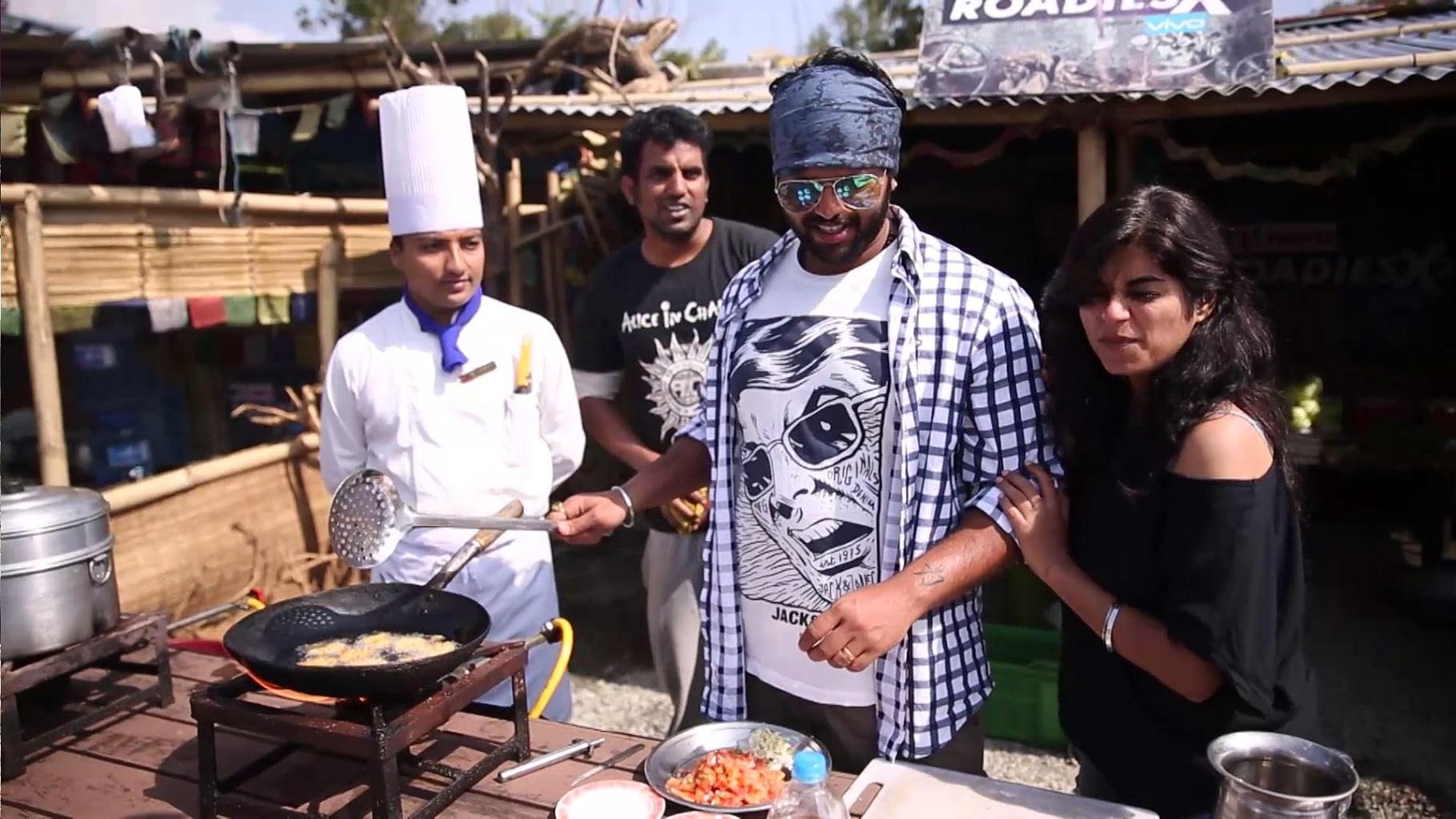 Фото - : 1820x1024 / 197 Кб