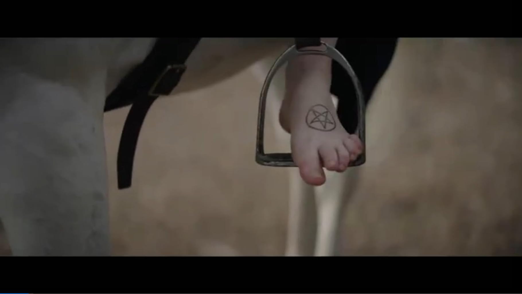 Фото - Цвет из иных миров: 1820x1024 / 42 Кб