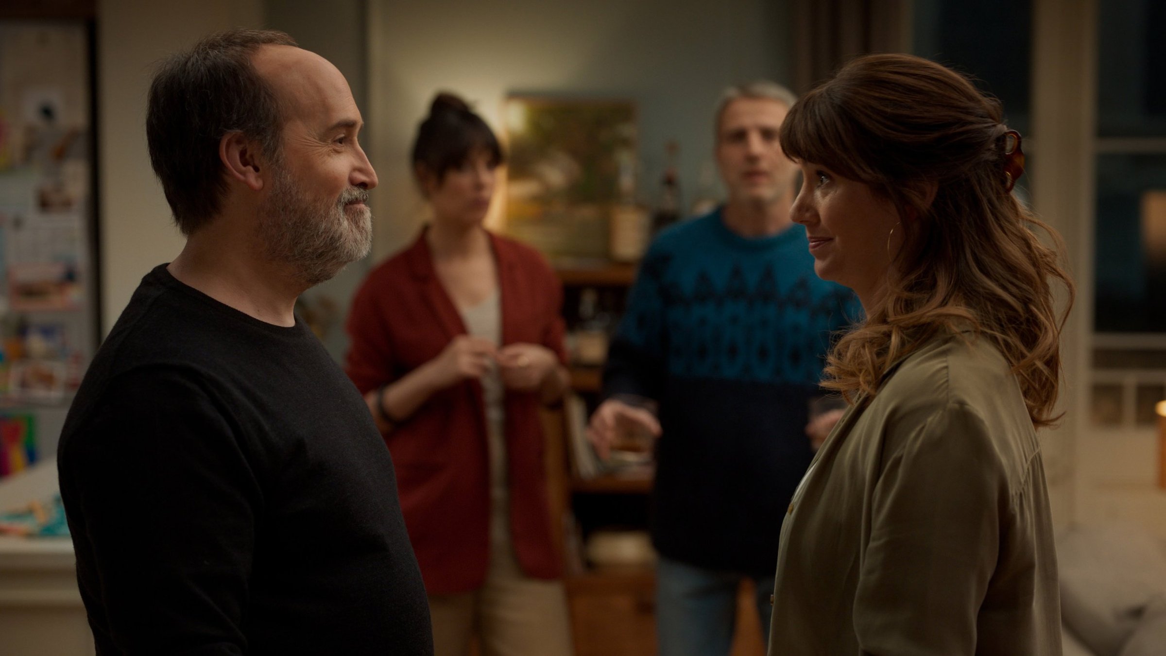 Фото - Соседи сверху: 2400x1350 / 234.8 Кб