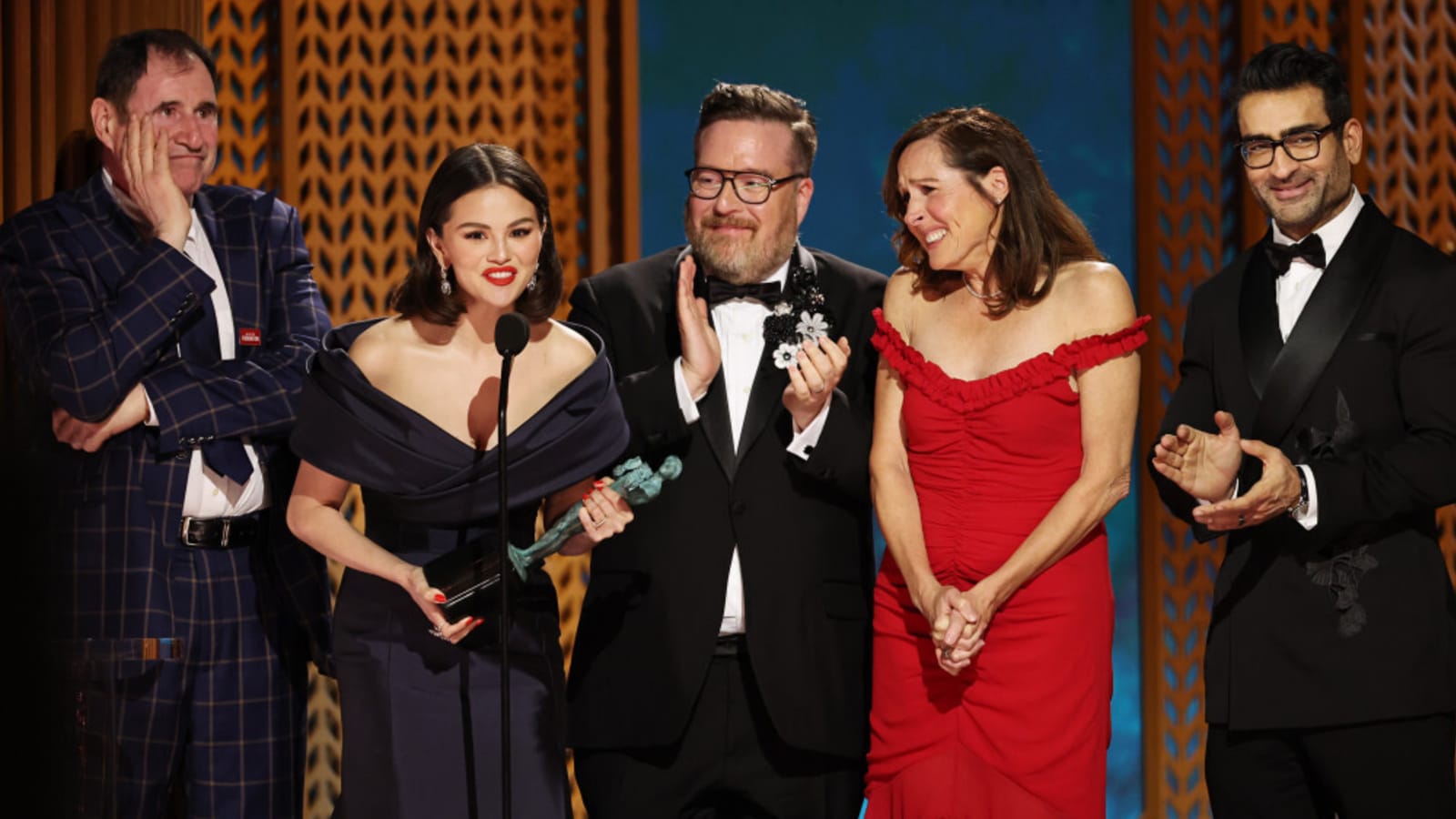 Фото - Убийства в одном здании: 1600x900 / 130.47 Кб