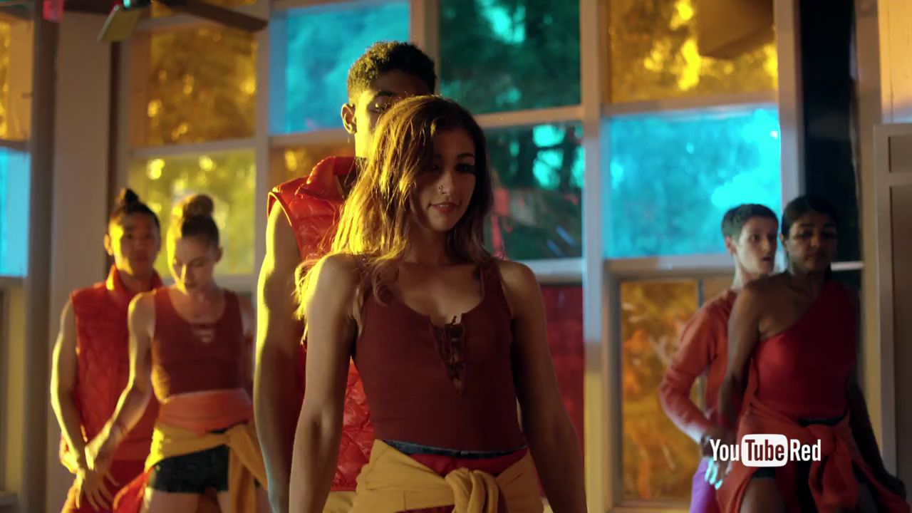 Фото - : 1280x720 / 475 Кб