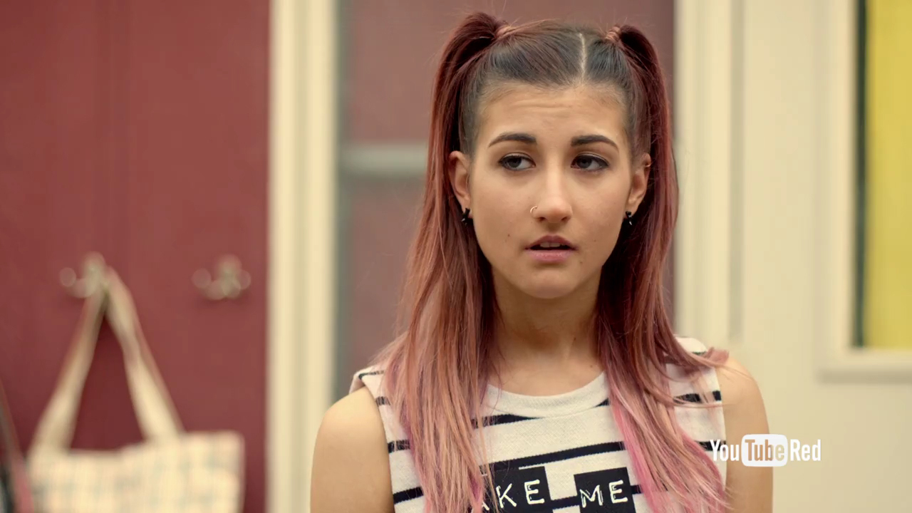 Фото - : 1280x720 / 333 Кб