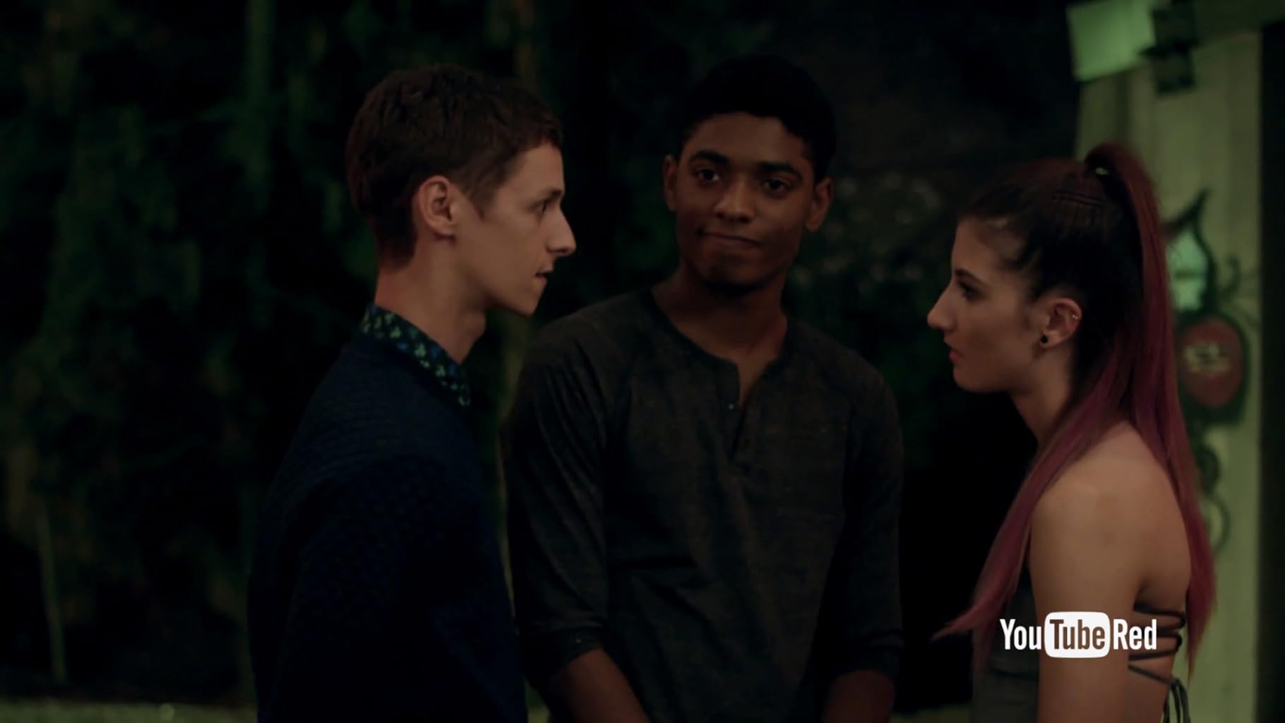 Фото - : 1820x1024 / 66 Кб