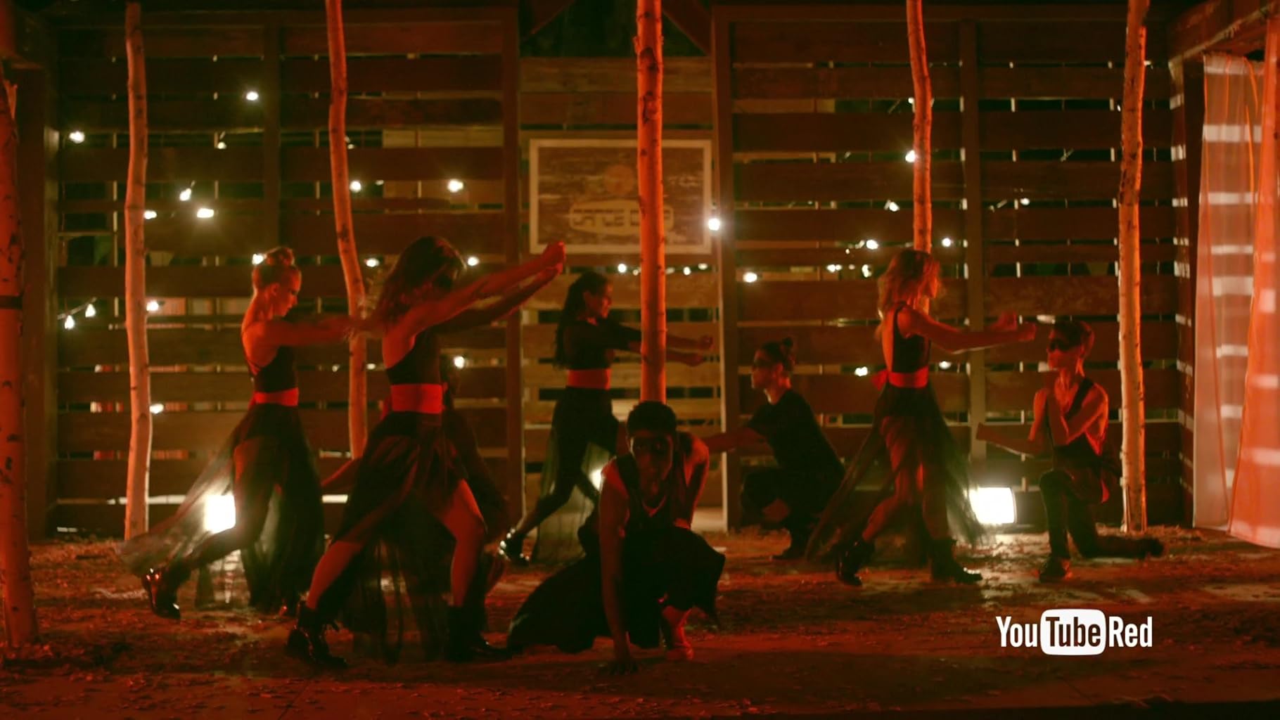 Фото - : 1820x1024 / 136 Кб